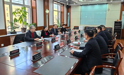 k8凯发股份董事长胡晓萍、总裁芦传有赴黑龙江省药品监督管理局座谈交流